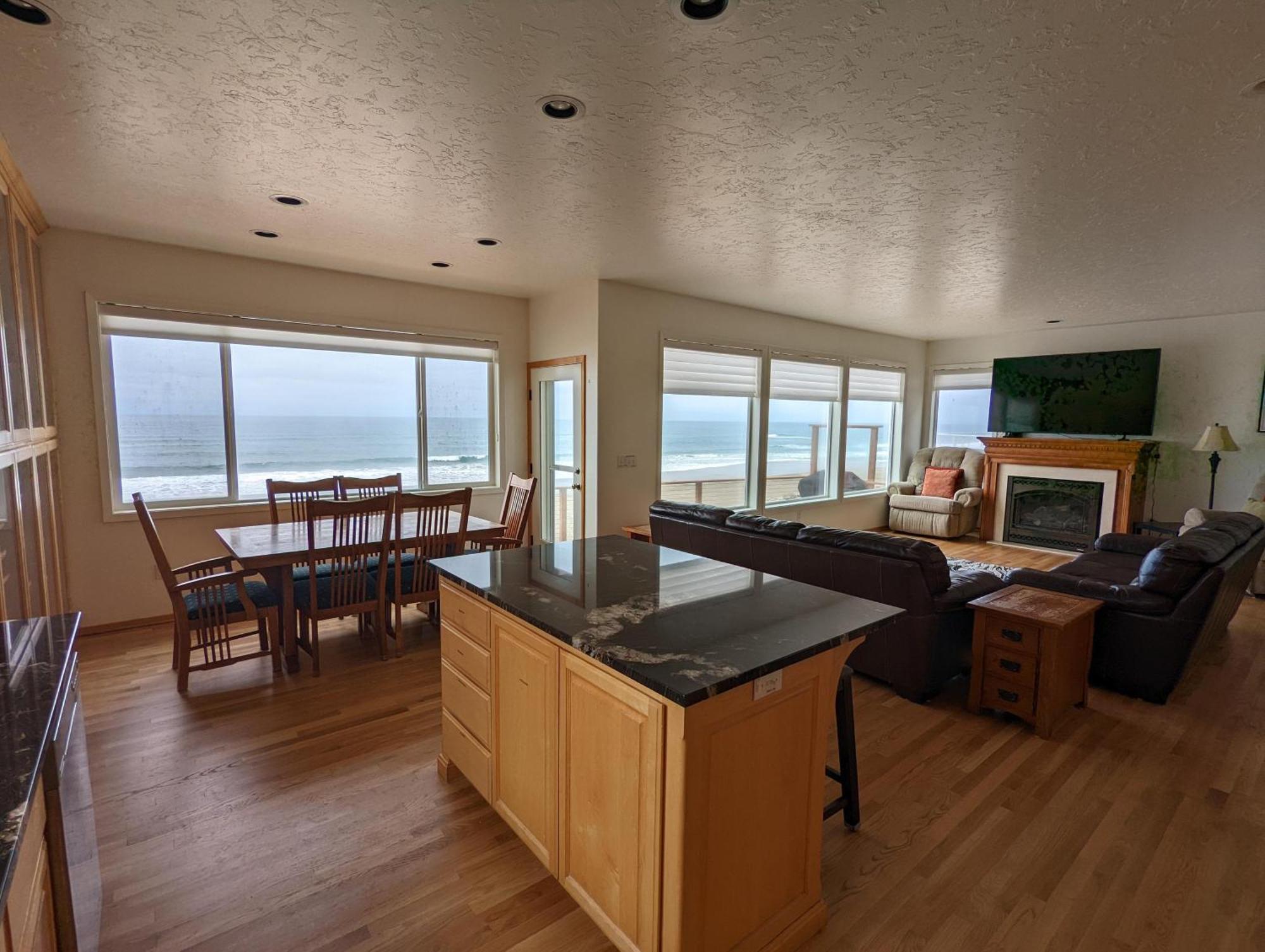 Ocean'S Song Villa Lincoln City Exterior photo